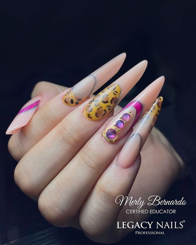 "LEGACY NAILS Presente en Belleza Fest - Mexico: ¡Inspírate y Emprende en el Mundo de las Uñas!" 6 341957725 6205435769537958 6430012025370993134 n