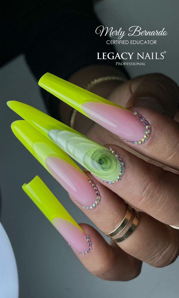 Estructuras Elaboradas en Tus Uñas 3 Imagen de WhatsApp 2023 05 27 a las 11.26.03