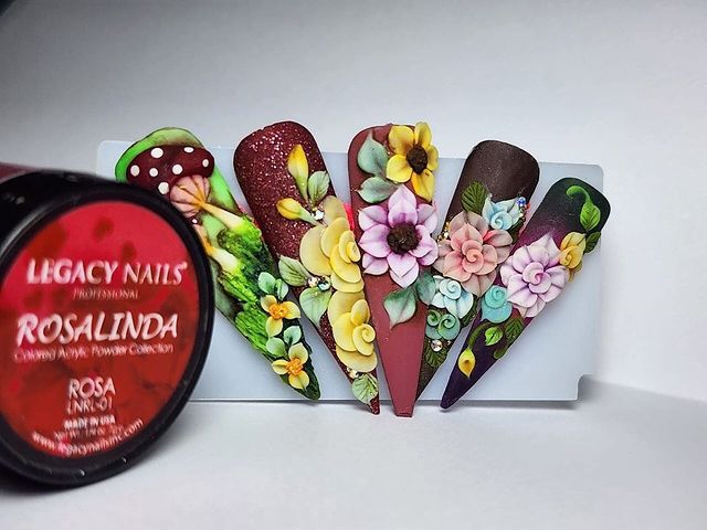 Un toque de creatividad en tus uñas: Diseños únicos para eventos especiales con LEGACY NAILS 6 331617970 507668368112758 3464809559548393039 nuevo