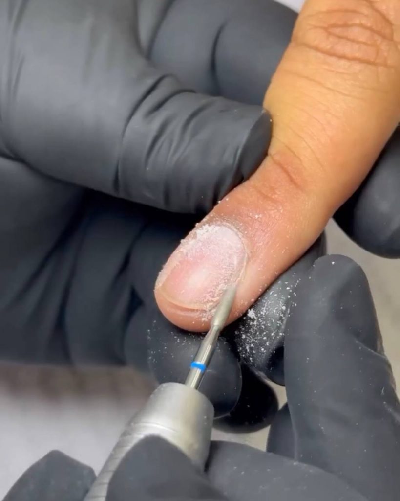 Anatomía de las Uñas: Cómo los Productos de LEGACY NAILS Ofrecen el Mejor Cuidado 3 photo 2023 09 23 09 05 49