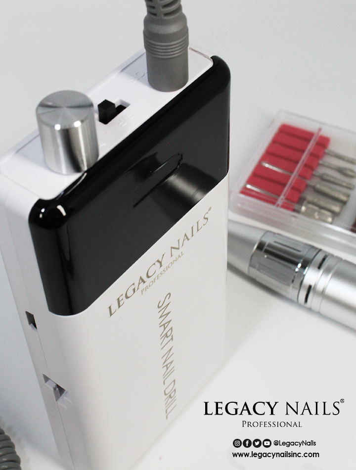 Transform Your Technique with LEGACY NAILS: Remove Semi-Permanent Nail Polish Like a Pro 4 011 1