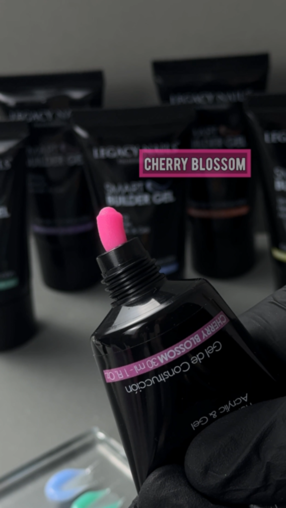 ¡Presentamos Nuevos Tonos de la Vivid Chill Collection de Smart Builder Gel! 9 6 3